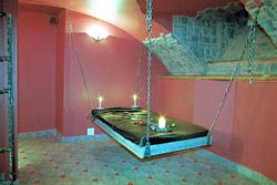 кровать для бдсм